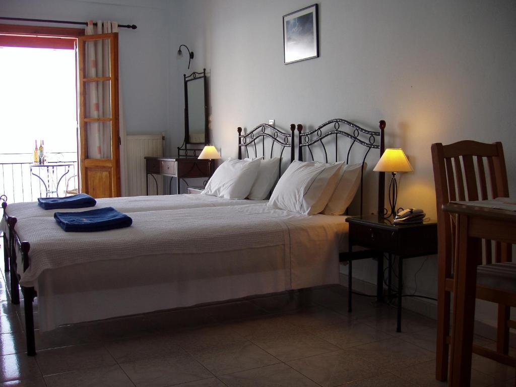 Anniska Hotel Kardhamili Værelse billede